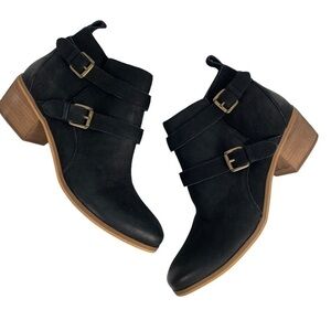 𝅺SUSINA Womens Black Suede Double Buckle Stacked Heel Ankle Boot size 10